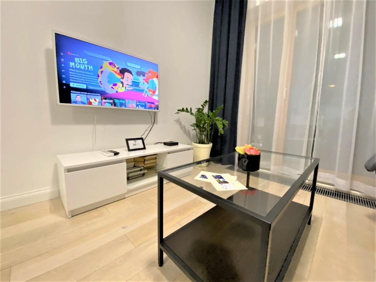 Exclusive 2Br! Apartment In Center +Netflix +Gym Warsaw Luaran gambar