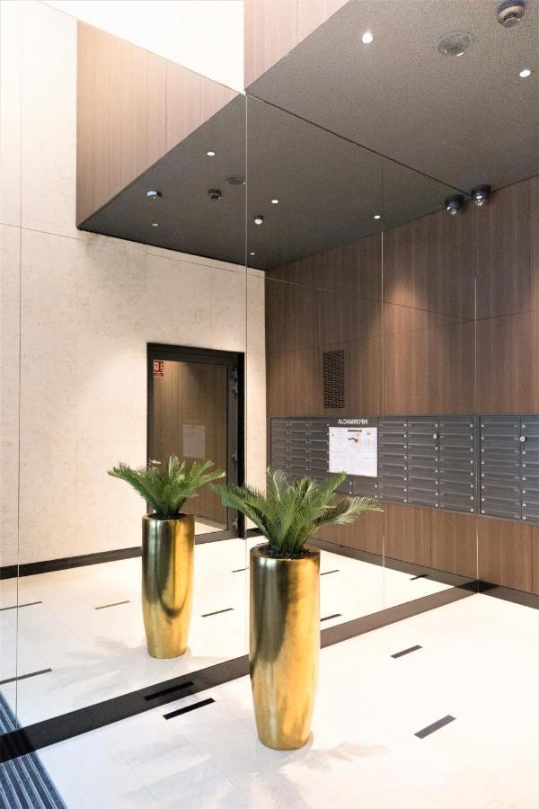 Exclusive 2Br! Apartment In Center +Netflix +Gym Warsaw Luaran gambar
